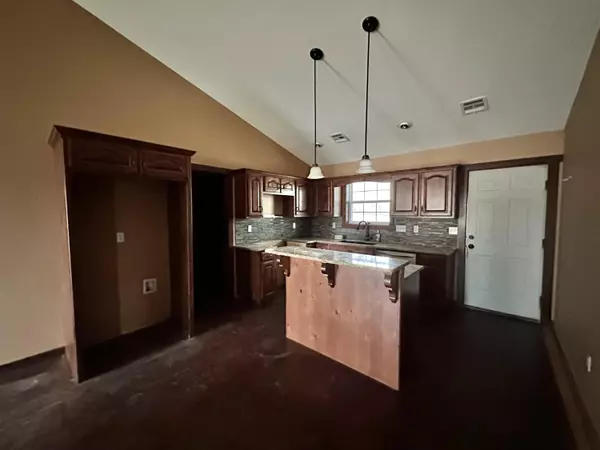 Diamond, MO 64840,406 W Maple Street