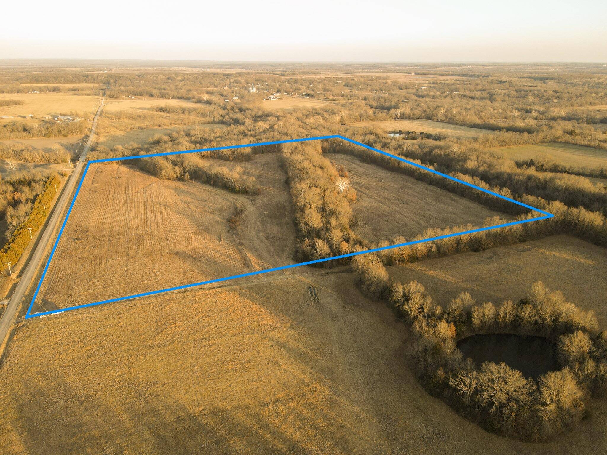 000 SW State Rt U, Rich Hill, MO 64779