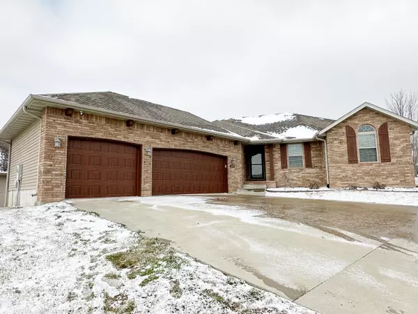 2689 E Keystone Drive, Republic, MO 65738
