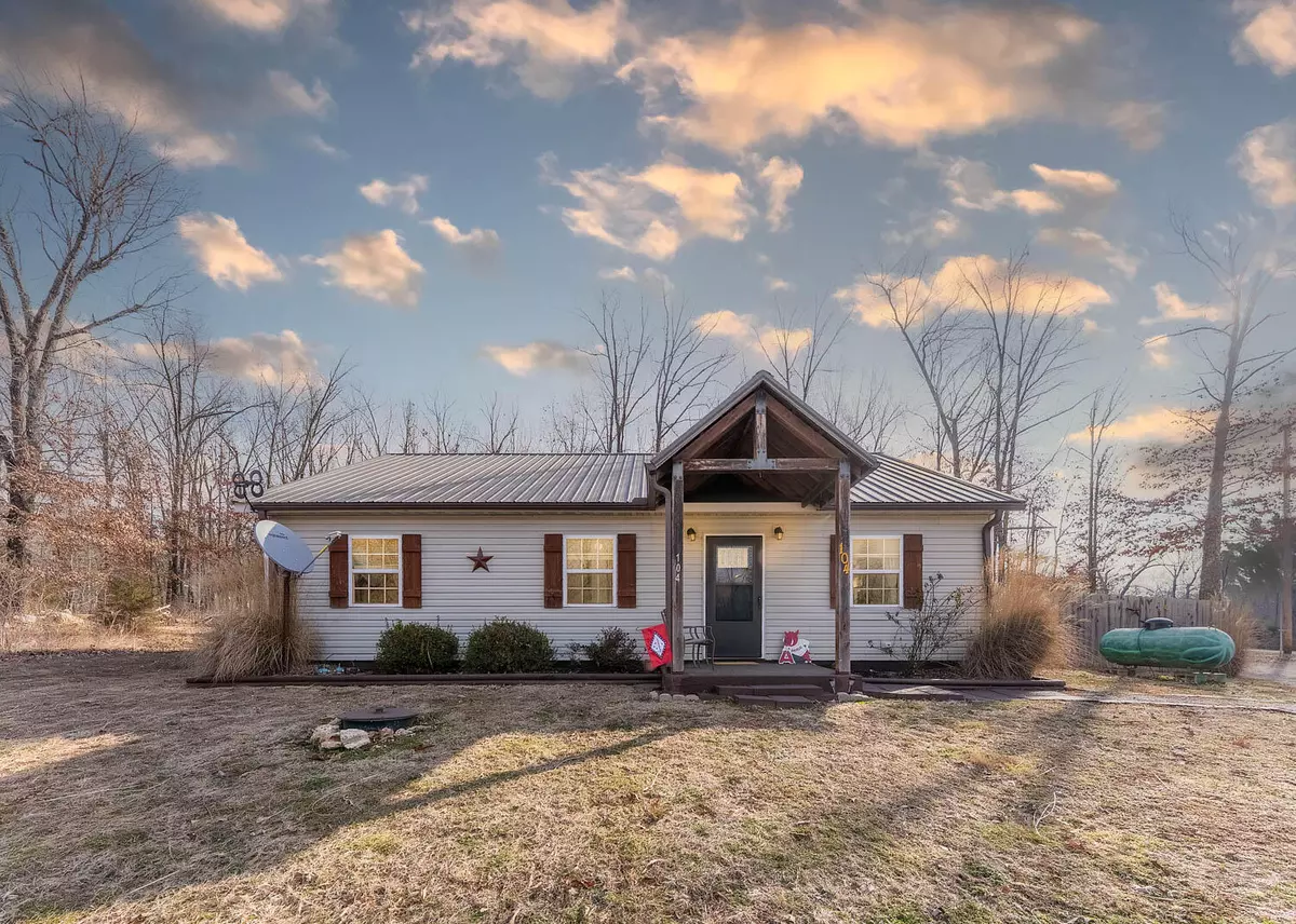 Highland, AR 72542,104 Dusty Trail