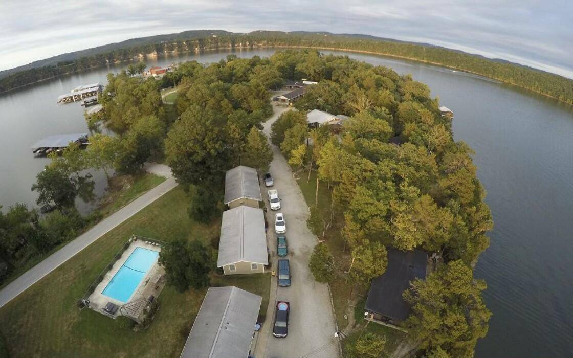 Galena, MO 65656,1715 Hideaway Road