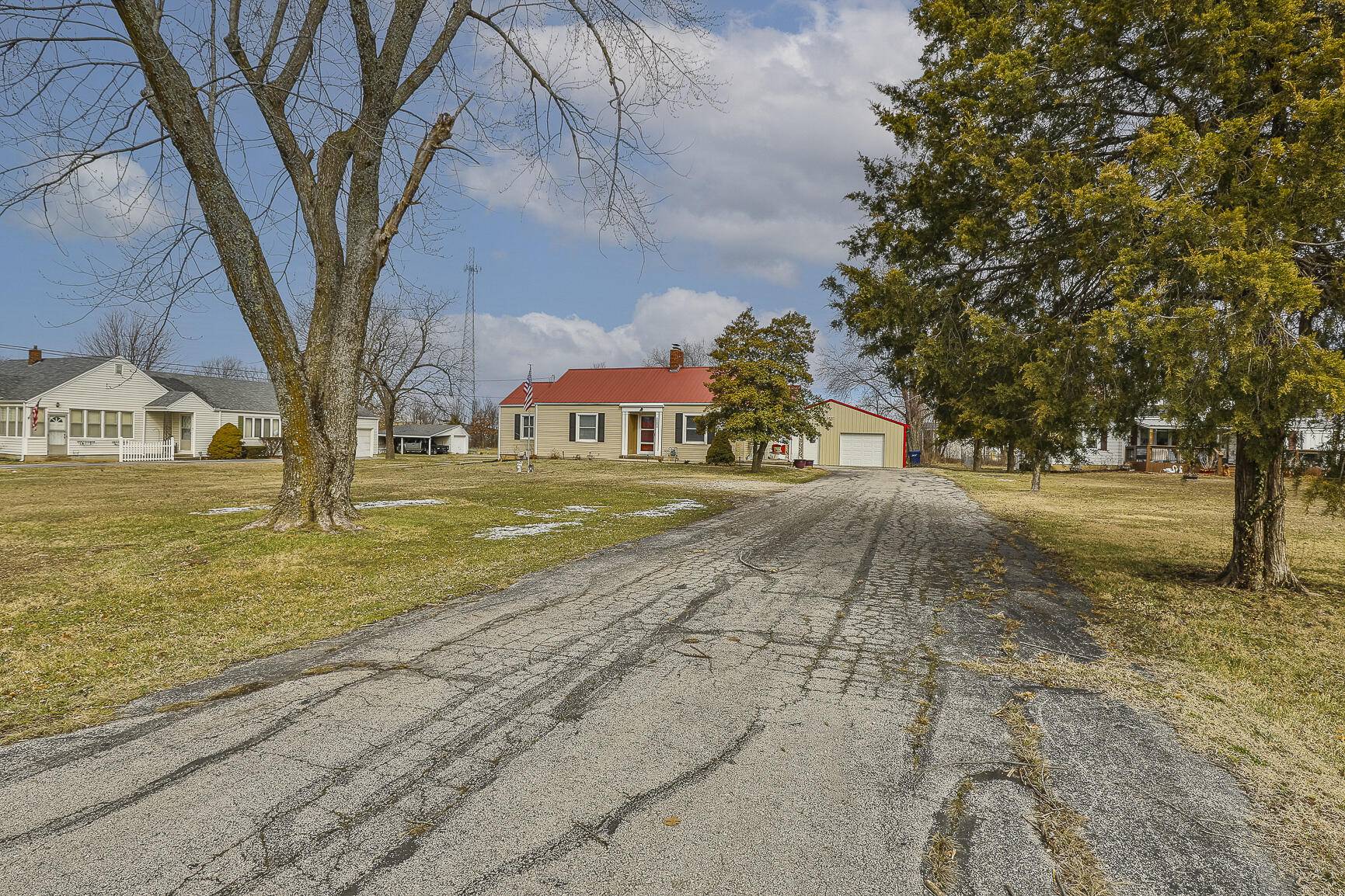 Marshfield, MO 65706,1101 W Washington Street