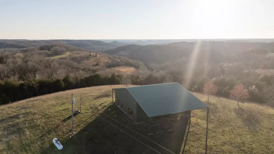 8352 Chadwick Road, Chadwick, MO 65629