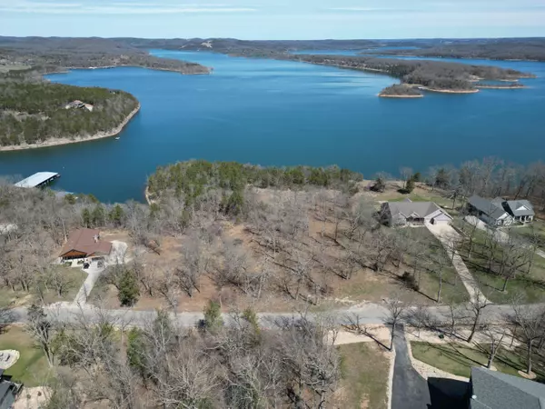 000 Eagle Point Lane,  Shell Knob,  MO 65747