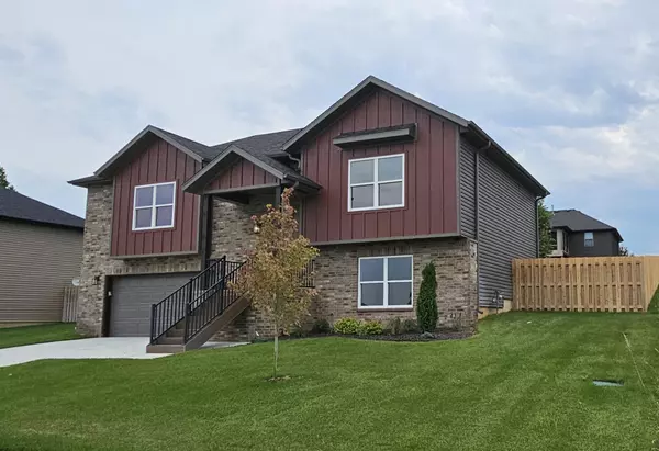 2720 W Osprey, Ozark, MO 65721