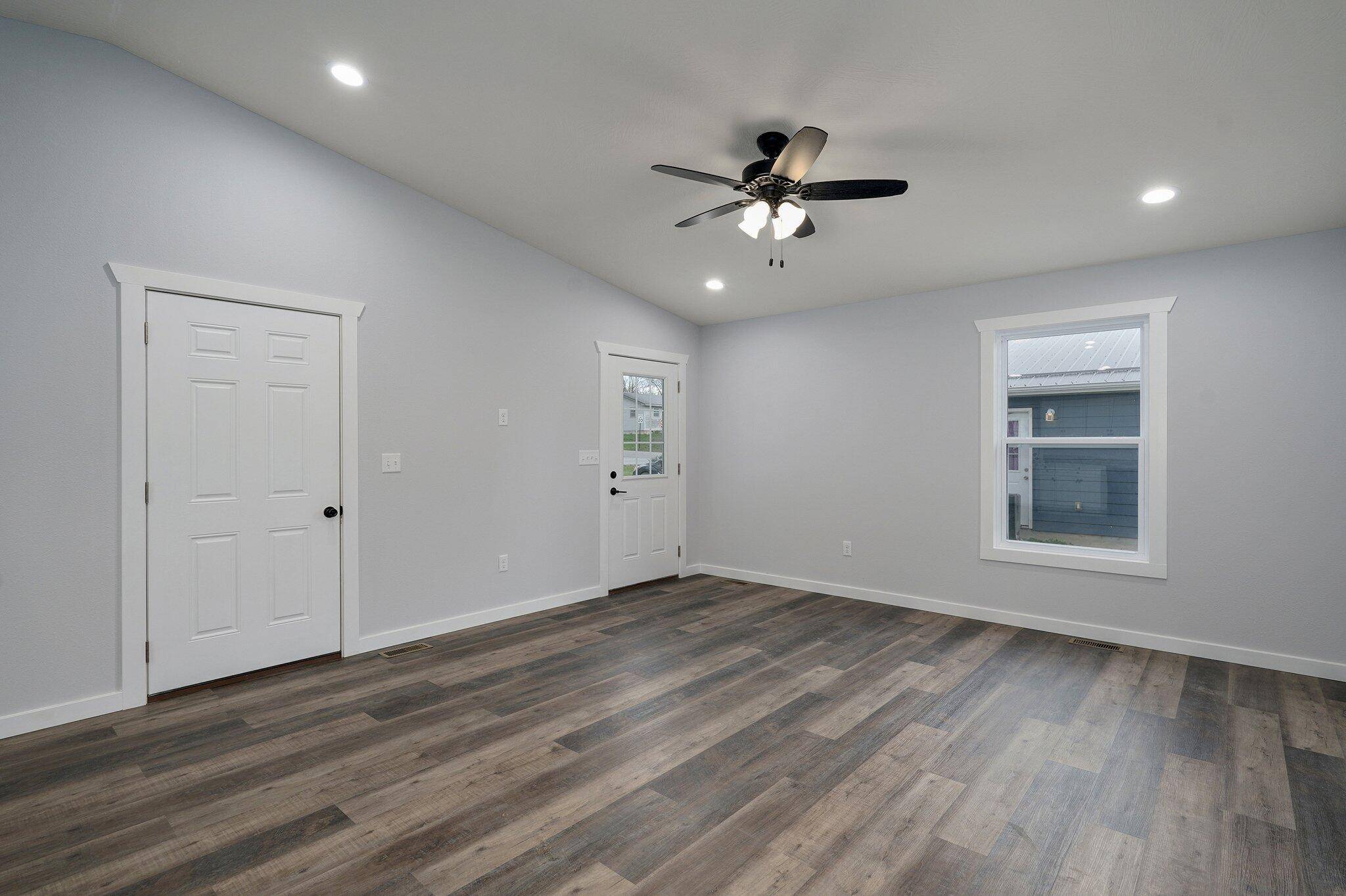 Marshfield, MO 65706,313 W Bedford Street