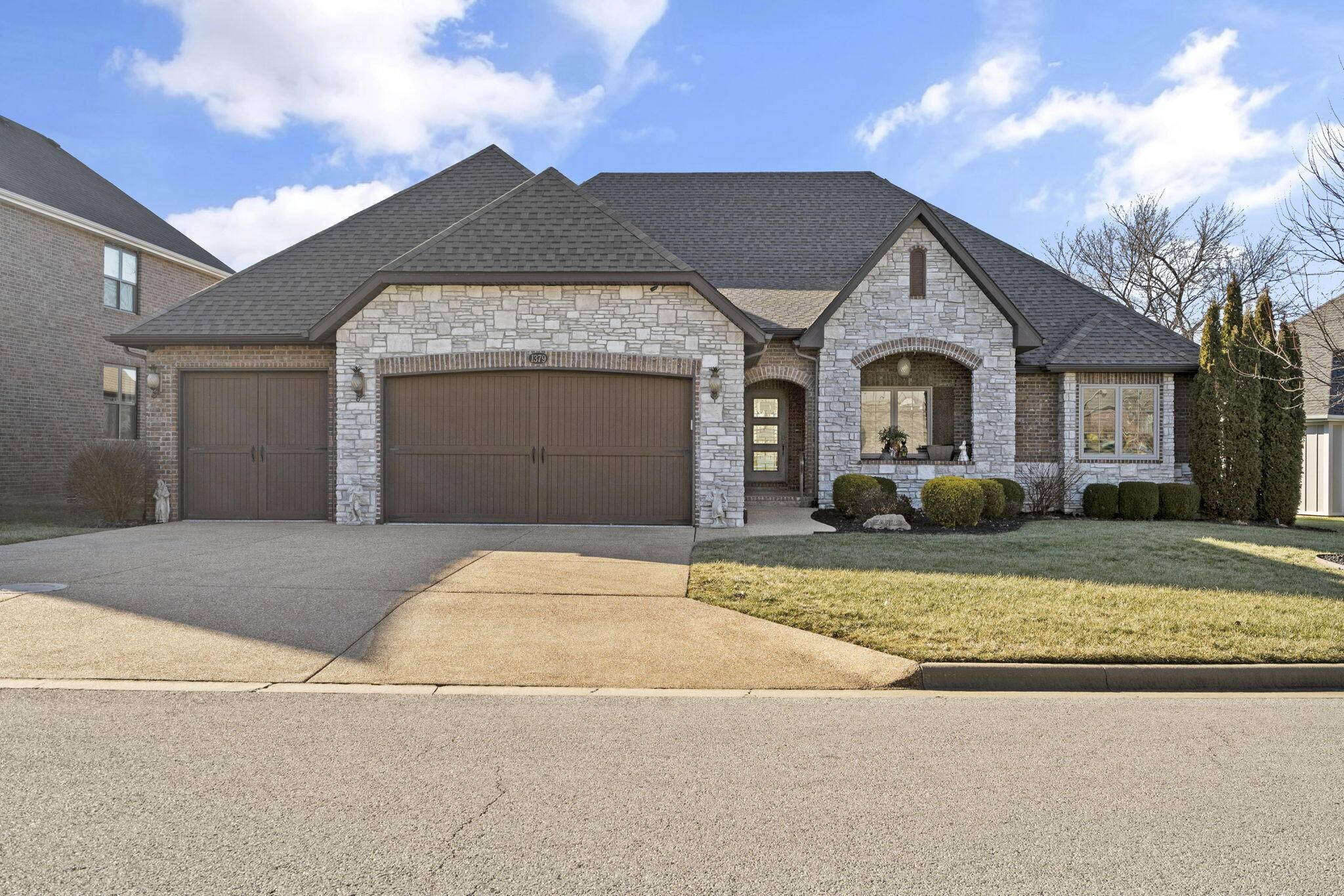 1379 N Rockingham Avenue, Nixa, MO 65714