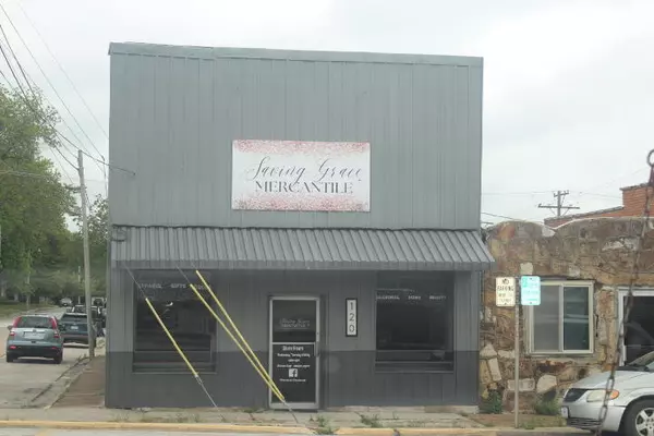 Bolivar, MO 65613,120 N Springfield Avenue