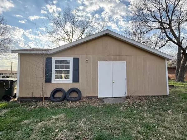 Lockwood, MO 65682,108 W 12th Street