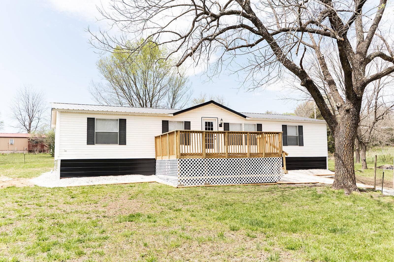 29 Dawn Drive, Buffalo, MO 65622