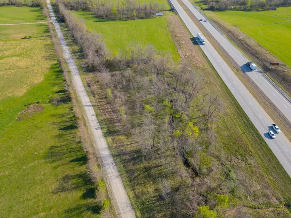 Conway, MO 65632,000 Country Trails Road