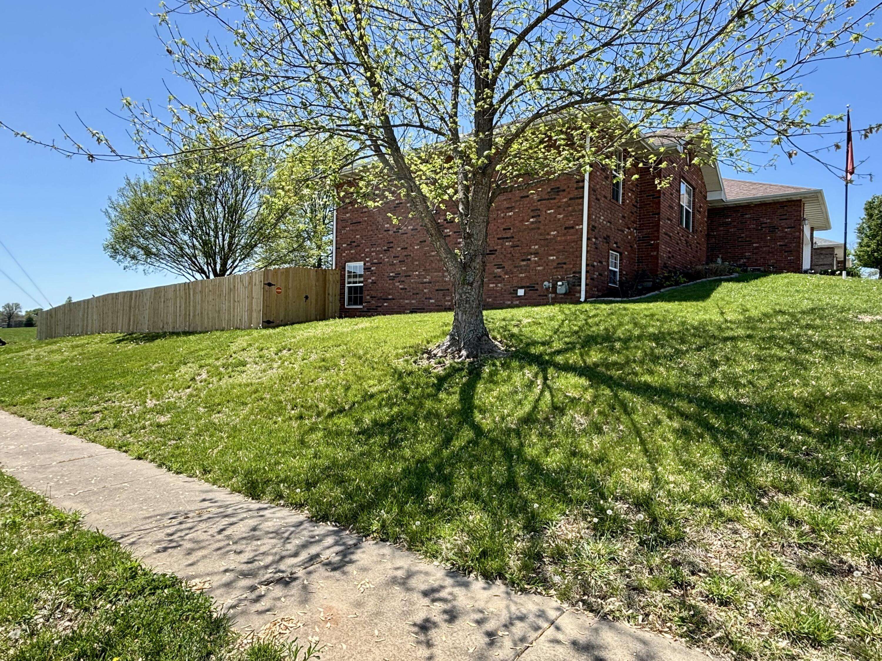 Ozark, MO 65721,2406 W Heritage Drive