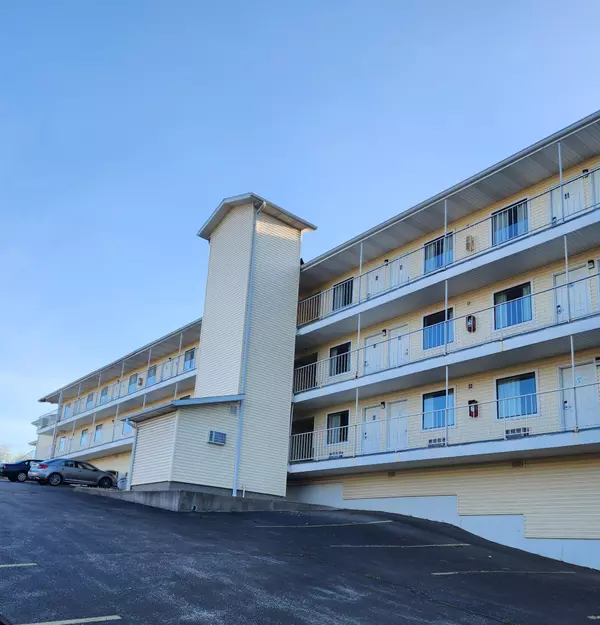 Branson, MO 65616,2346 Shepherd Of The Hills Expressway