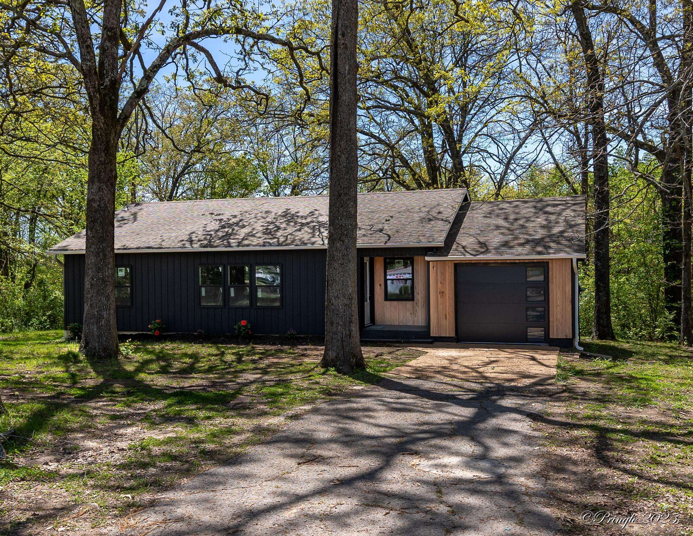817 John N Wiles Drive, West Plains, MO 65775