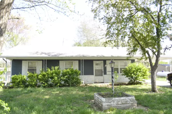 Bolivar, MO 65613,205 E Pennell Street