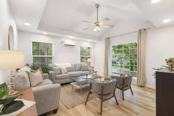 Ozark, MO 65721,206 S 3rd Avenue