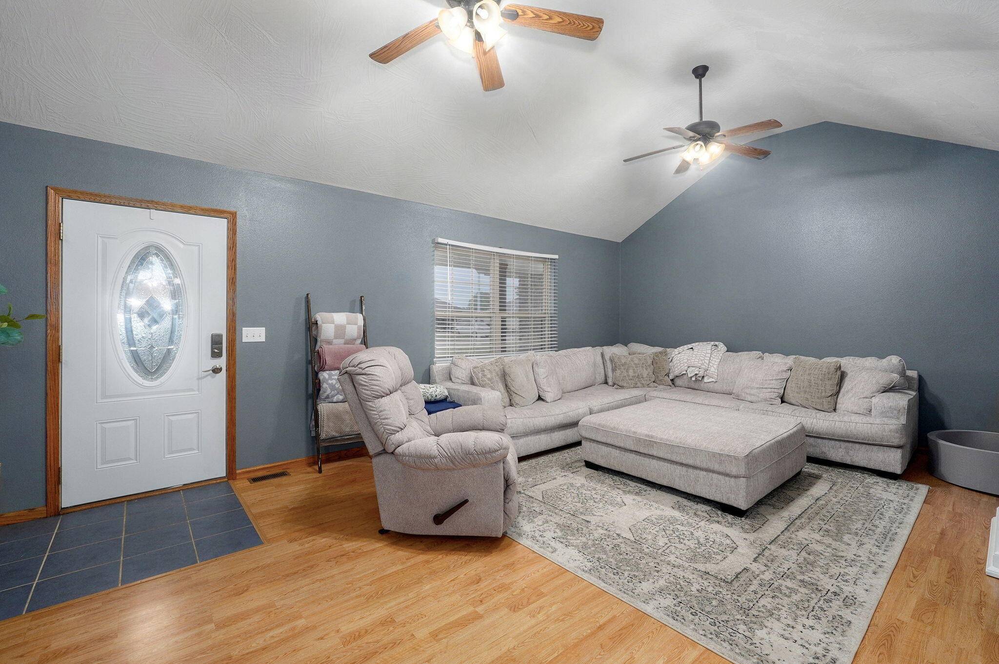 Clever, MO 65631,714 W Lexington Circle