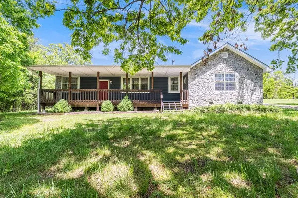 5870 Old 60 Drive,  Neosho,  MO 64850