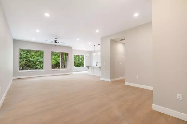 Battlefield, MO 65619,5214 Logan Drive