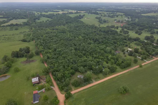 Anderson, MO 64831,748 Puckett Road