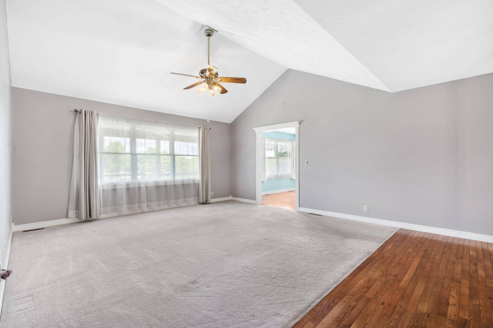 Blue Eye, MO 65611,106 S Maple Street