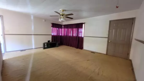 West Plains, MO 65775,624 Joe Jones Boulevard