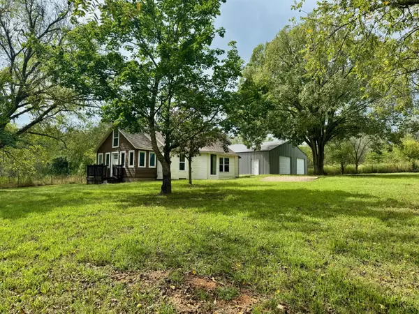 7964 Co Road #O-535, Ava, MO 65608
