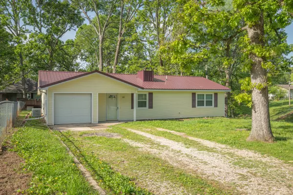 132 Robinhood Drive,  Cassville,  MO 65625