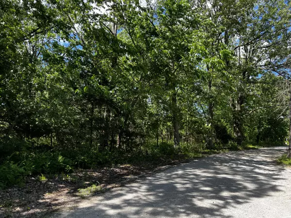 Aurora, MO 65605,000 Private Road 1195