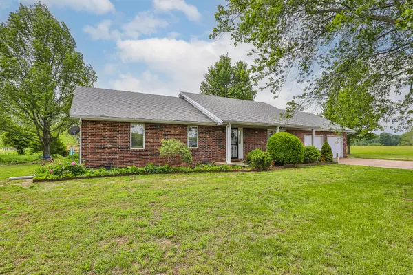 Bolivar, MO 65613,1514 Highway 32