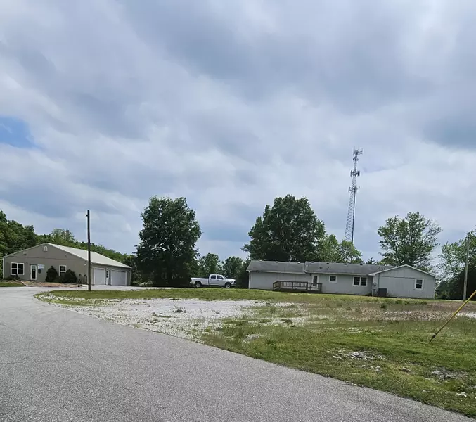 5194 W Sunshine, Springfield, MO 65802