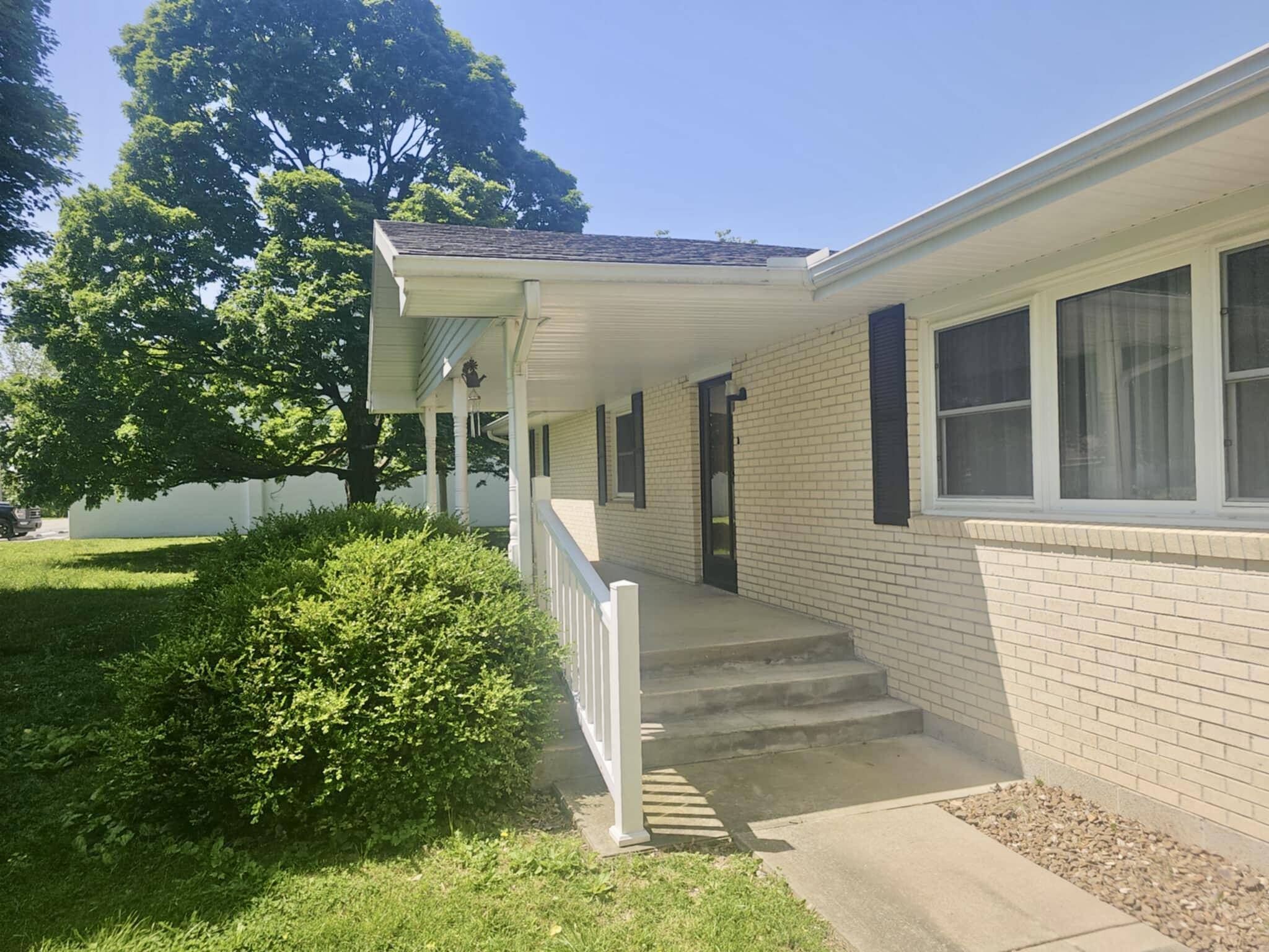 407 N Crestview Avenue, Ash Grove, MO 65604