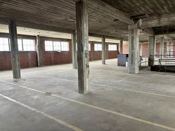 309 E Water Street, Springfield, MO 65806