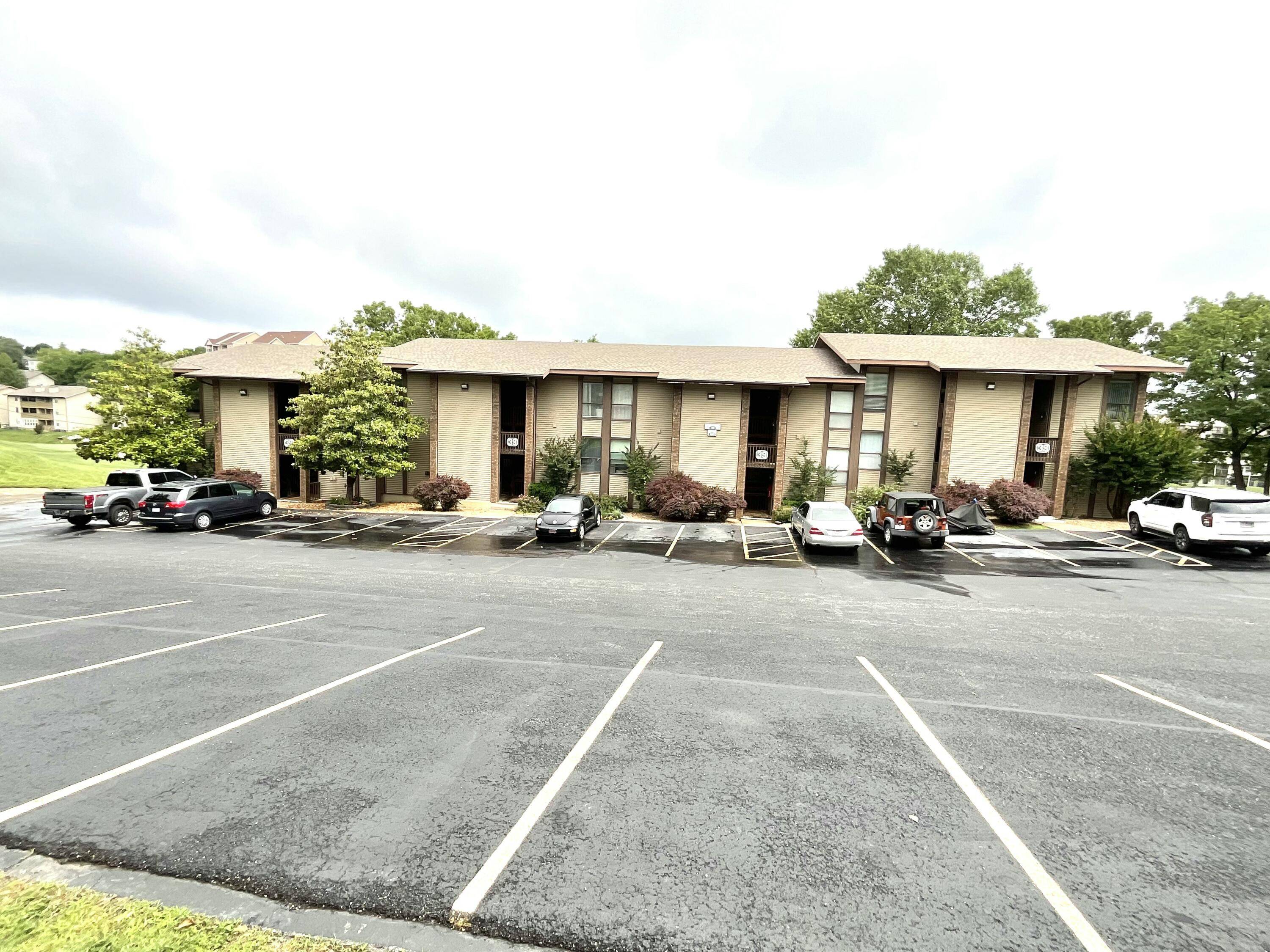Branson, MO 65616,180 Lake Club Drive #19