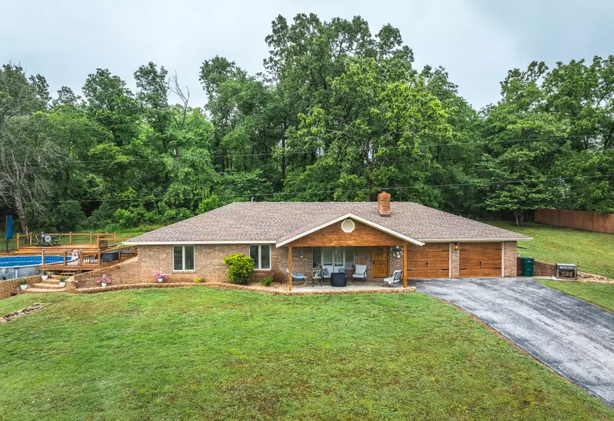 1722 Langley Ford Road, Crane, MO 65633