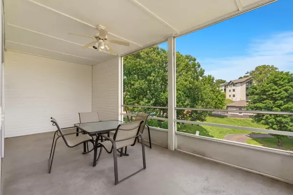 Branson, MO 65616,2800 Green Mountain Drive #321 B&C