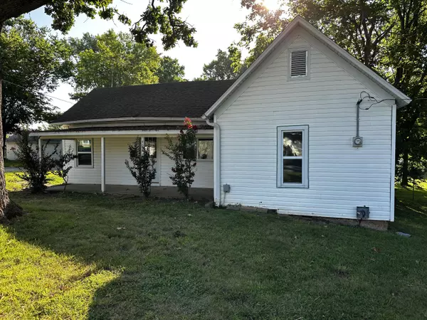 West Plains, MO 65775,402 Johnson Street