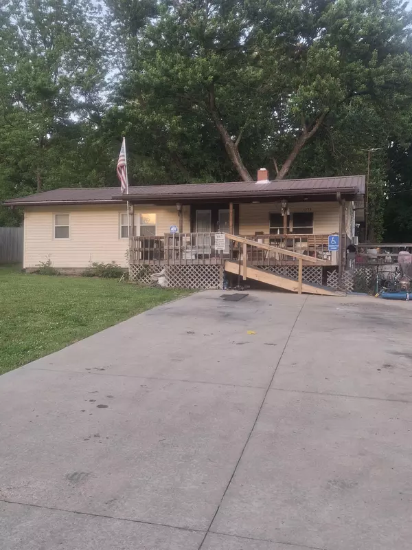 West Plains, MO 65775,1224 Columbus Street