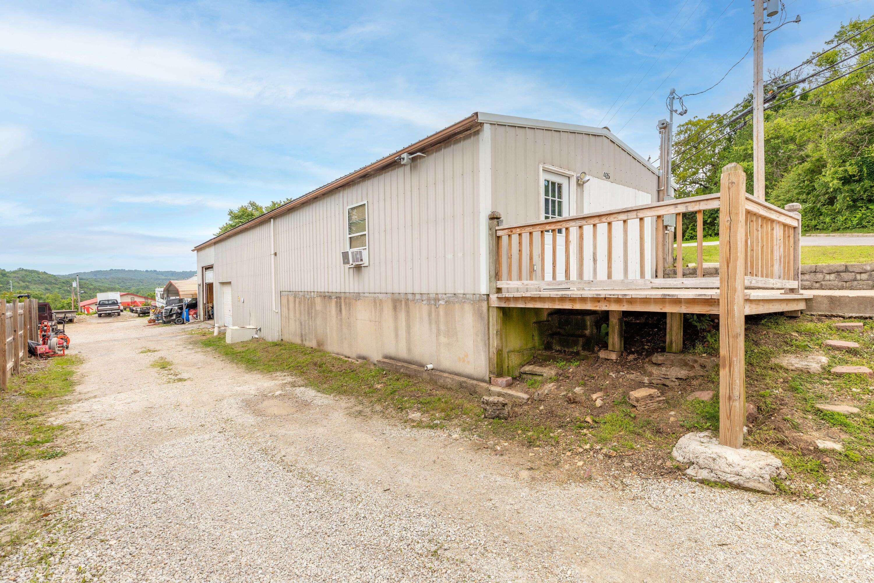 Hollister, MO 65672,405 1st Street
