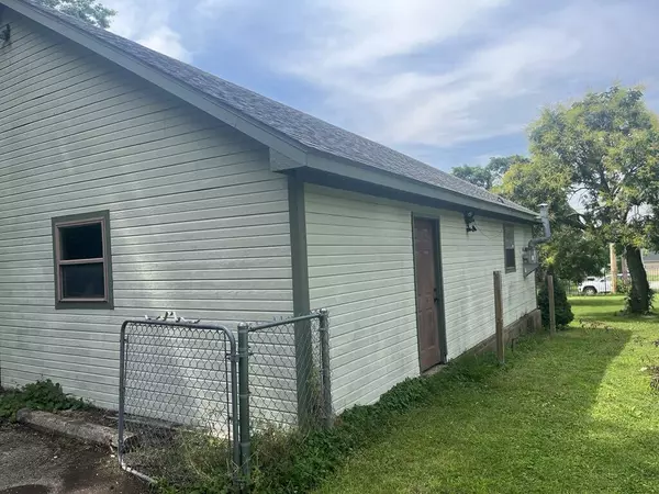 Neosho, MO 64850,415 W Mccord Street