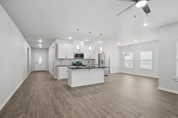 Neosho, MO 64850,406 Barton Place