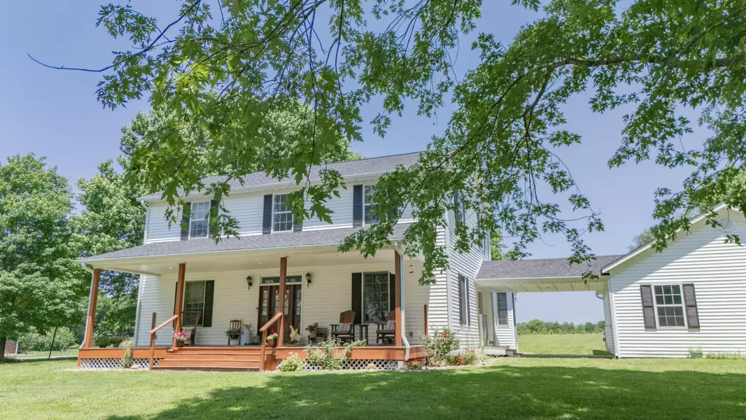 797 Highway 32, Bolivar, MO 65613