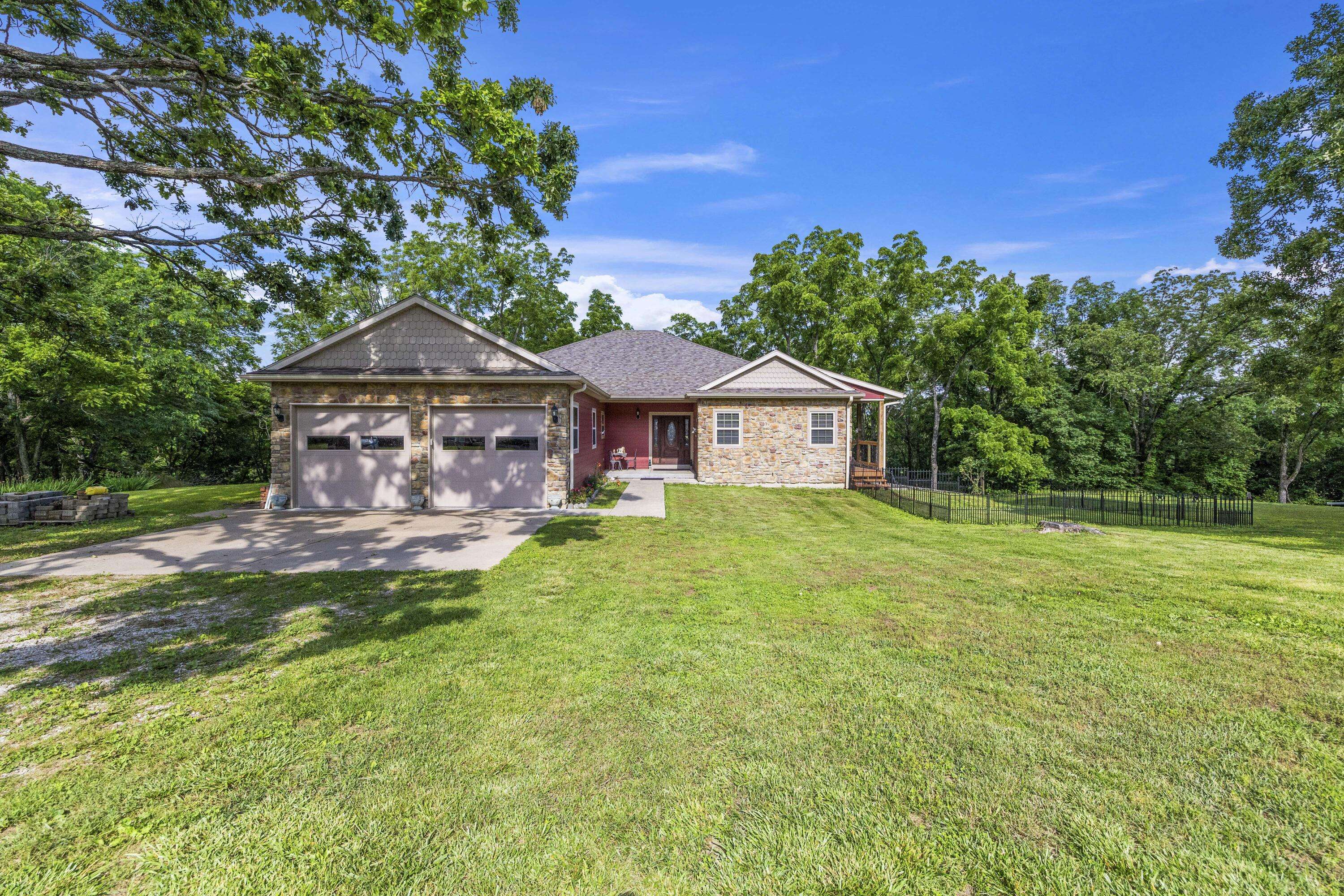 728 Haugwood Ranch Road, Galena, MO 65656