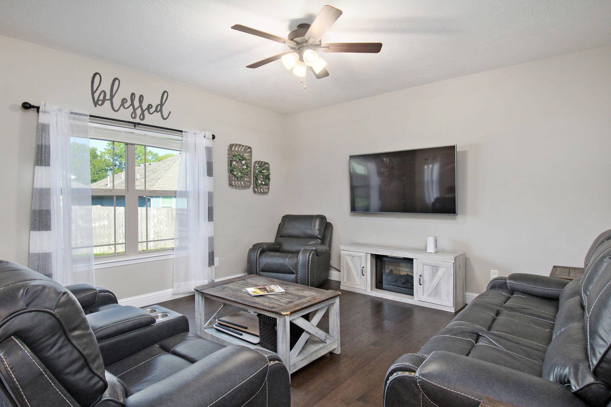 Nixa, MO 65714,1659 N Kingfisher Drive