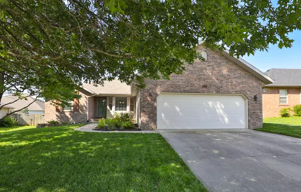 942 E Ozark Jubilee Drive,  Nixa,  MO 65714