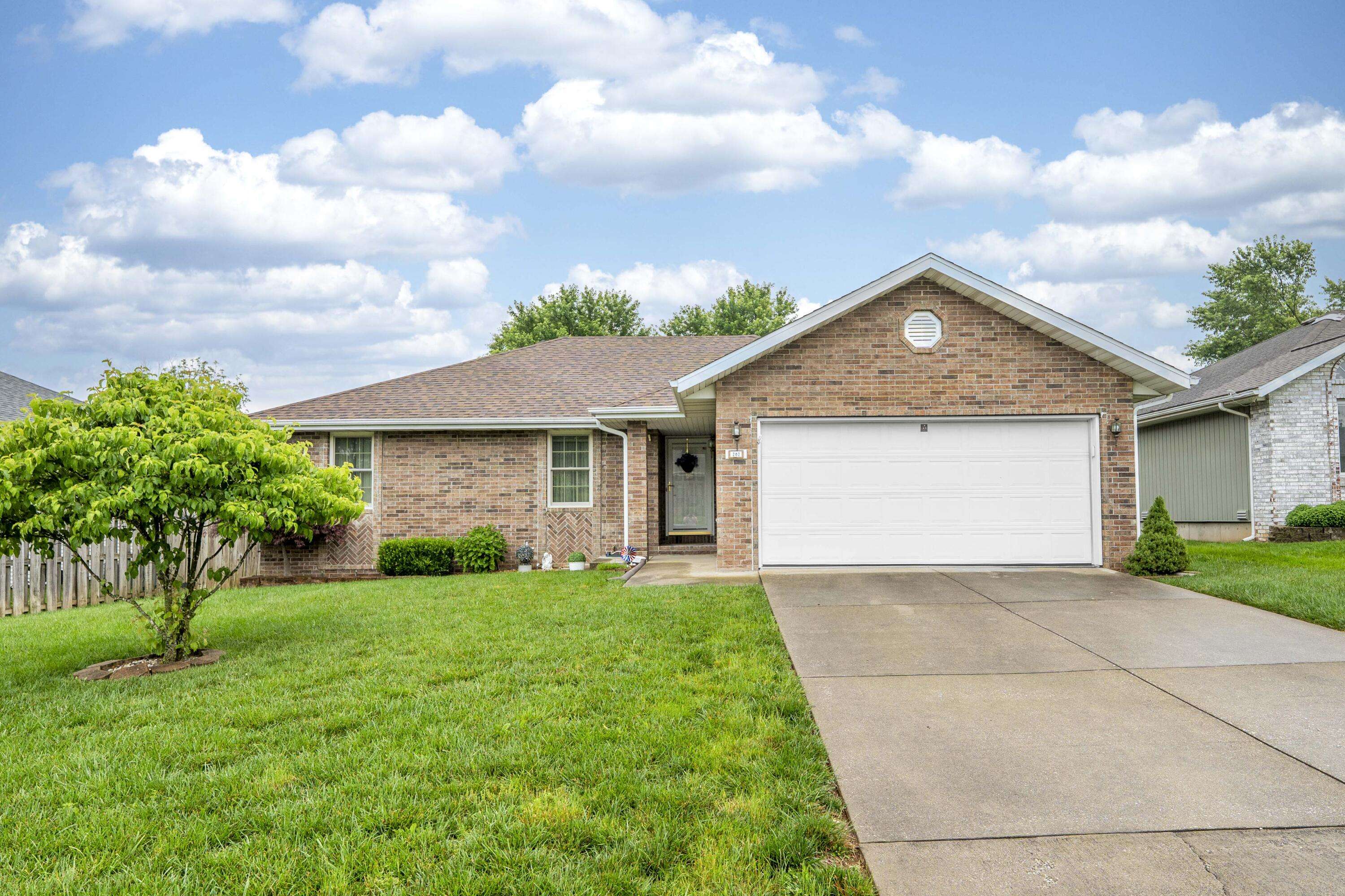 202 N Harper Avenue, Springfield, MO 65802