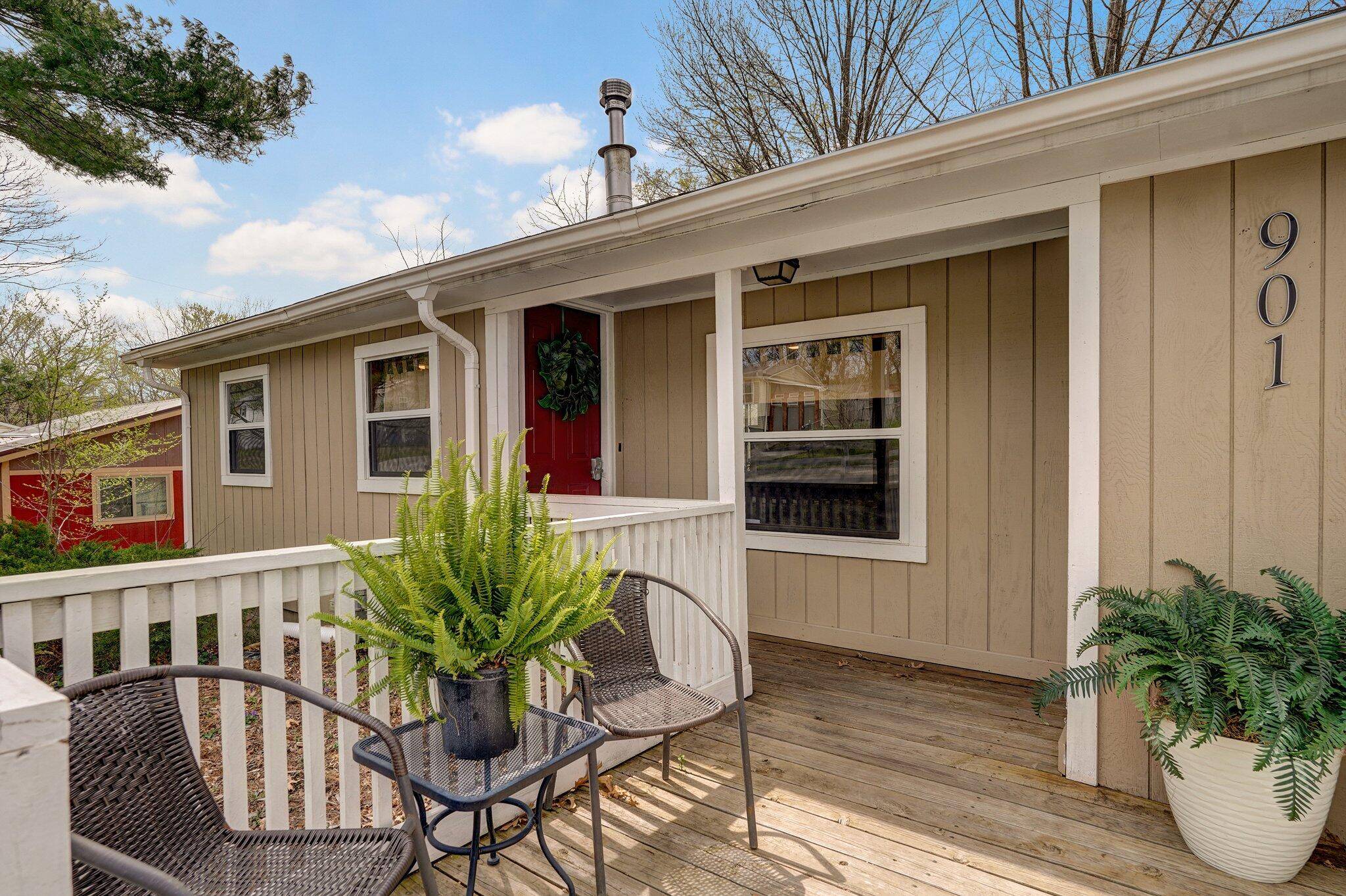 901 S 5th Street, Ozark, MO 65721