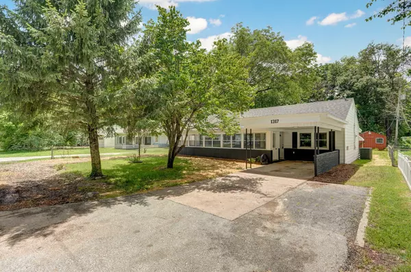 Springfield, MO 65804,1317 S Willow Avenue