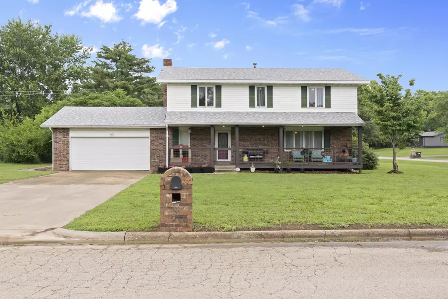 600 Hunters Creek Drive, Lebanon, MO 65536