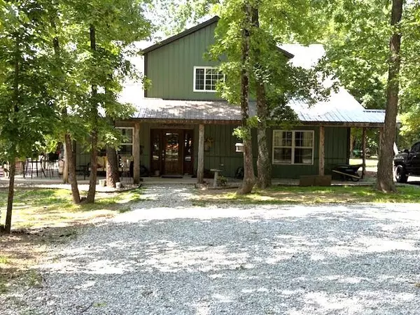 6231 State Highway 39, Aurora, MO 65605
